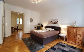 Ferienwohnung im Wiener Stil